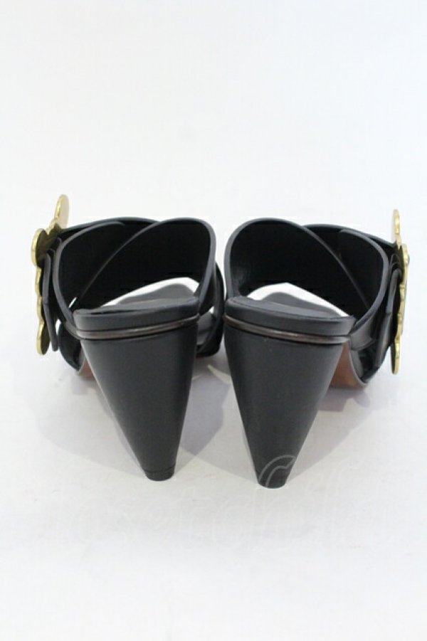 画像5: ヴィヴィアンウエストウッド 中古 / ベルトミュール 37（23.5cm） ブラックｘゴールド  O-25-07-13-056-sh-YM-ZT1116G (5)