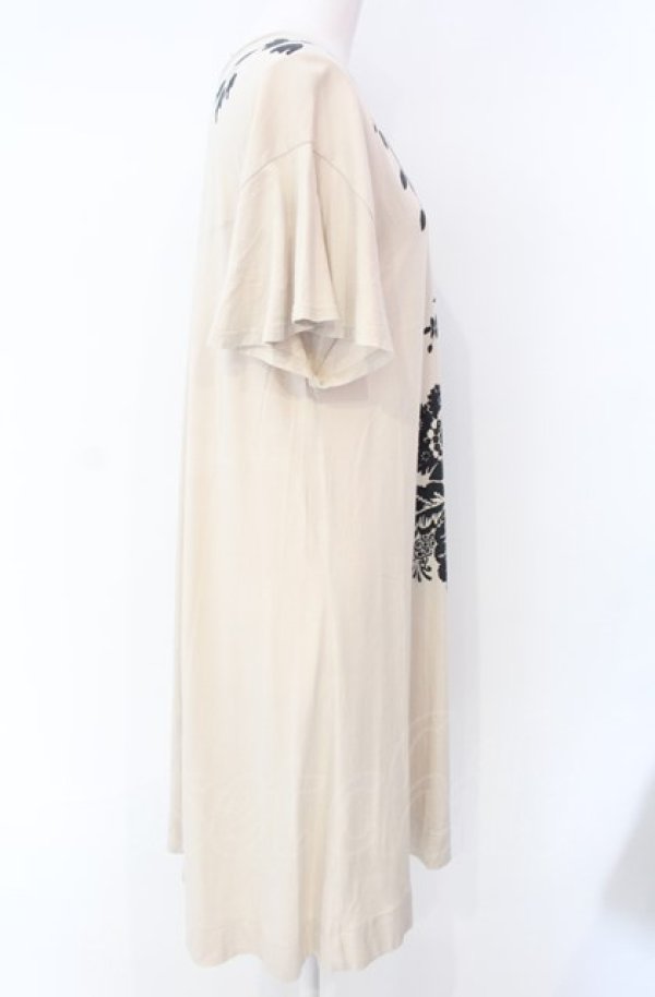 画像2: ヴィヴィアンウエストウッド 中古 / FLORAL BROCADE カットフレアワンピース 2 ベージュ  O-25-08-03-035-op-YM-OS (2)