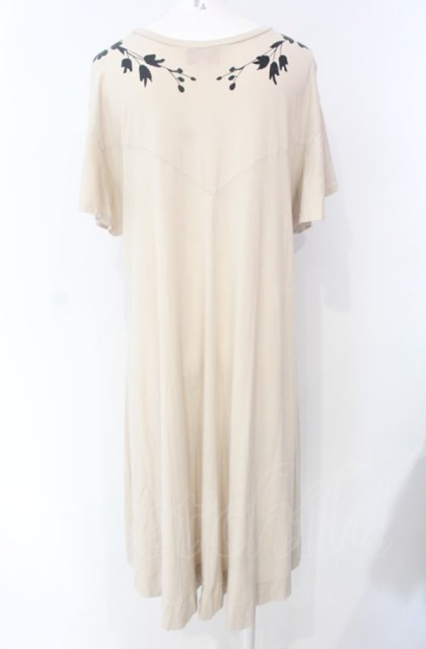 画像3: ヴィヴィアンウエストウッド 中古 / FLORAL BROCADE カットフレアワンピース 2 ベージュ  O-25-08-03-035-op-YM-OS (3)