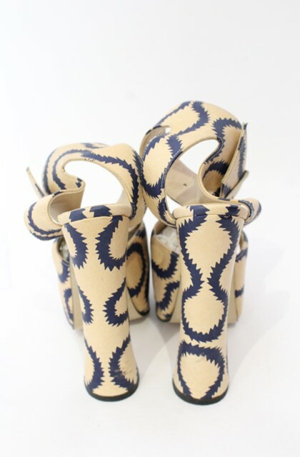 画像5: ヴィヴィアンウエストウッド 中古 / エレベーテッドリジェントスレイブサンダル 5（約23.5-24cm） ベージュｘネイビー  O-25-08-17-059-sh-YM-OS (5)