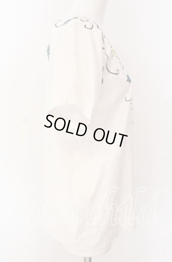 画像3: ヴィヴィアンウエストウッド 中古 / フラワーオーブネックレスプリントTシャツ 00 ホワイト  O-25-09-21-019-ts-IG-ZH (3)