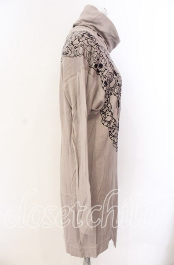 画像4: ヴィヴィアンウエストウッド 中古 / ネックレスプリントハイネックワンピース 2 ベージュ  O-25-09-21-009-op-IG-OS (4)