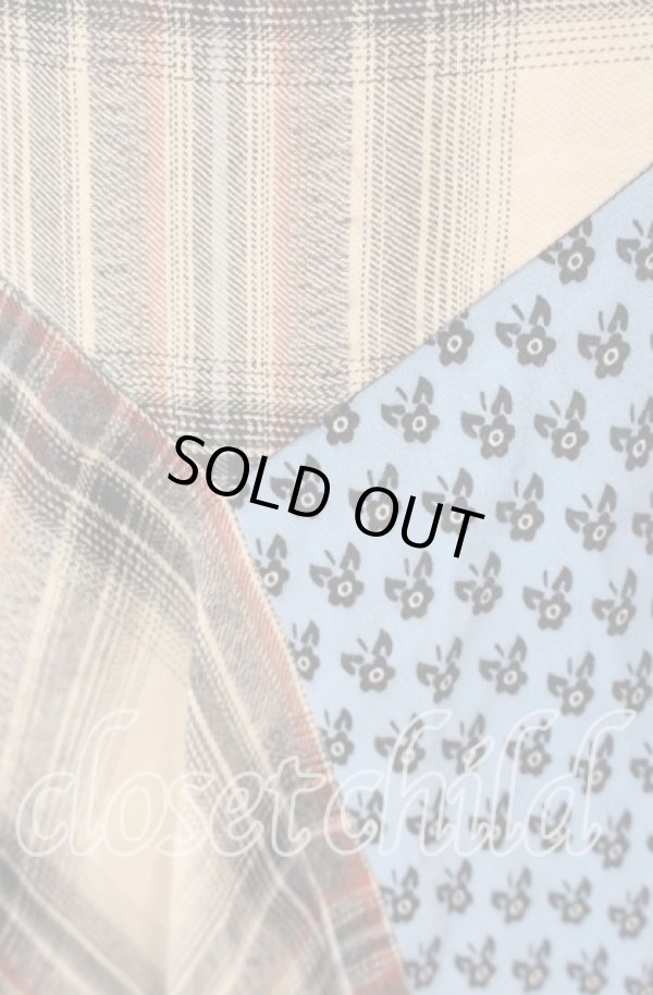 画像2: ヴィヴィアンウエストウッド 中古 / パッチワークスカート M ベージュ×ブルー  O-25-09-21-096-sk-IG-OS (2)