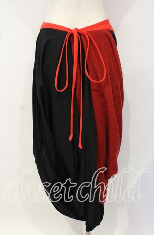 画像3: ヴィヴィアンウエストウッド 中古 / EIGHT SKIRT（エイトスカート） 38 ブラックｘレッド  O-25-10-12-044-sk-YM-OS (3)
