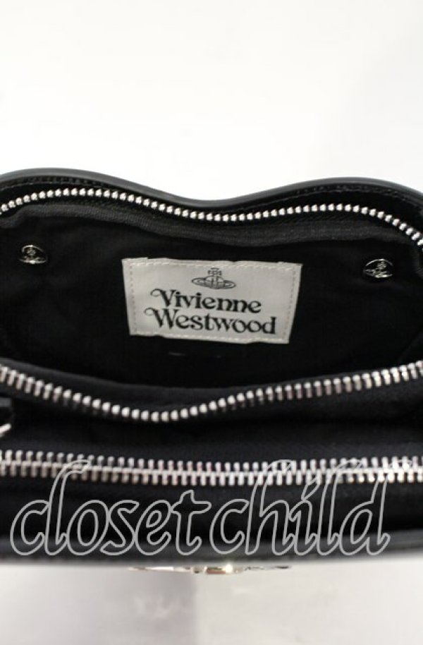 画像5: ヴィヴィアンウエストウッド 中古 / LOUISE HEART CROSSBODY BAG（ルイーズハートクロスボディバッグ）  ブラック  O-25-10-12-055-ba-IG-OS (5)
