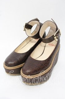 90年代ヴィンテージ　Vivienne westwood スエードパンプス Vintage Vivienne Westwood Shoes - 8 For Sale at 1stDibs