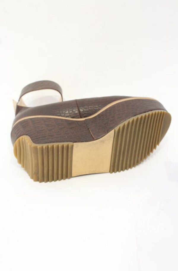 画像6: ヴィヴィアンウエストウッド 中古 / プラットホームベルトパンプスシューズ 38（約24cm） ダークブラウンｘクロコエンボス  O-25-10-12-058-sh-YM-ZT1116G (6)