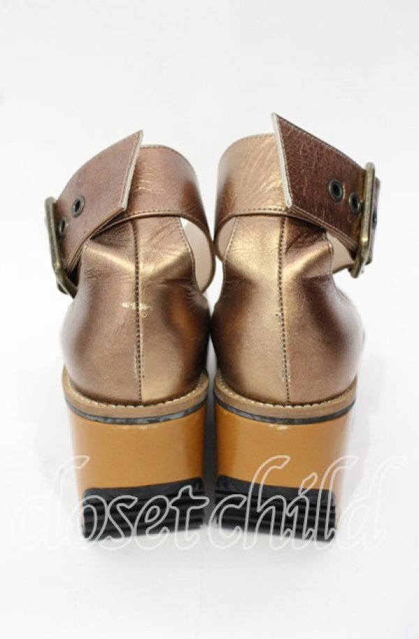 画像4: ヴィヴィアンウエストウッド 中古 / プラットホームベルトパンプスシューズ 38（24cm相当） ブロンズｘブラウン  O-25-10-12-060-sh-YM-ZT1116G (4)