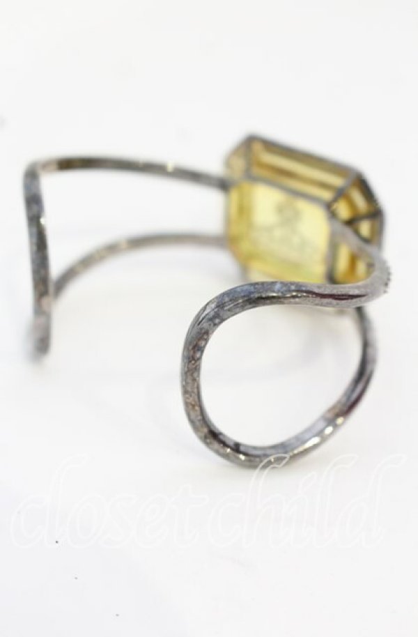 画像4: ヴィヴィアンウエストウッド 中古 / エメラルドフレームバングル  イエローxガンメタル  O-25-10-19-081-ac-YM-OS (4)