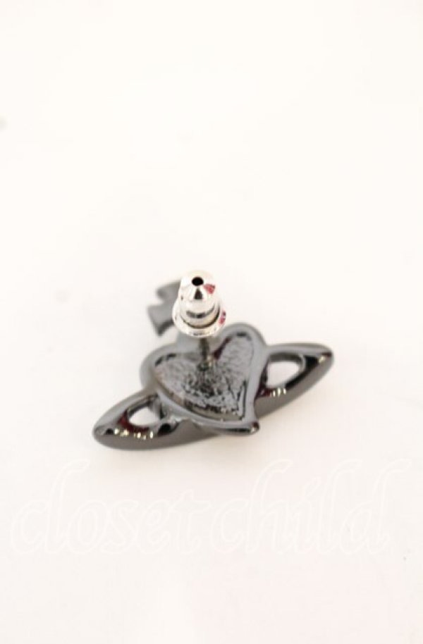 画像2: ヴィヴィアンウエストウッド 中古 / diamante heart stud pierce(ディアマンテハートスタッズピアス)  ガンメタ×レッド  O-25-10-19-084-ac-IG-OS (2)
