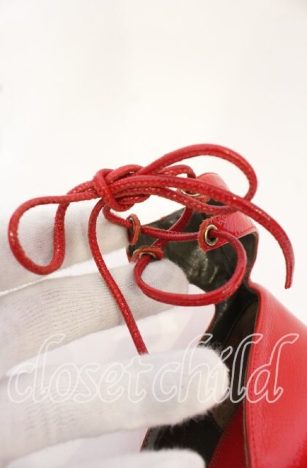 画像8: ヴィヴィアンウエストウッド 中古 / レースベルトエナメルヒールシューズ 38(24cm) レッド  O-25-10-19-093-sh-YM-OS (8)