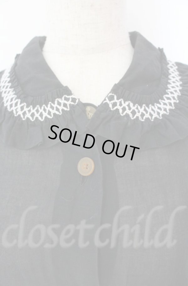 画像2: ヴィヴィアンウエストウッド 中古 / コットンローンスモッキングシャツ 00 ブラック  O-25-11-09-024-bl-YM-OS (2)