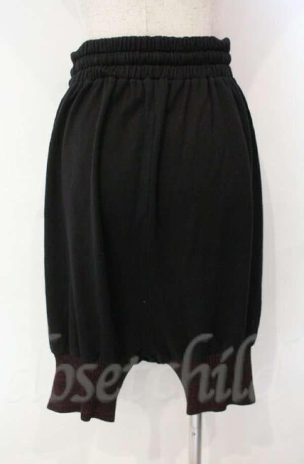 画像4: ヴィヴィアンウエストウッド 中古 / リブショートサルエルパンツ 3 ブラック  O-25-11-09-061-pa-YM-OS (4)