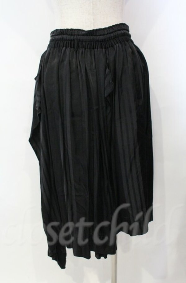 画像4: ヴィヴィアンウエストウッド 中古 / ストライプサテインスカート 00 ブラック  O-25-11-09-076-sk-IG-OS (4)