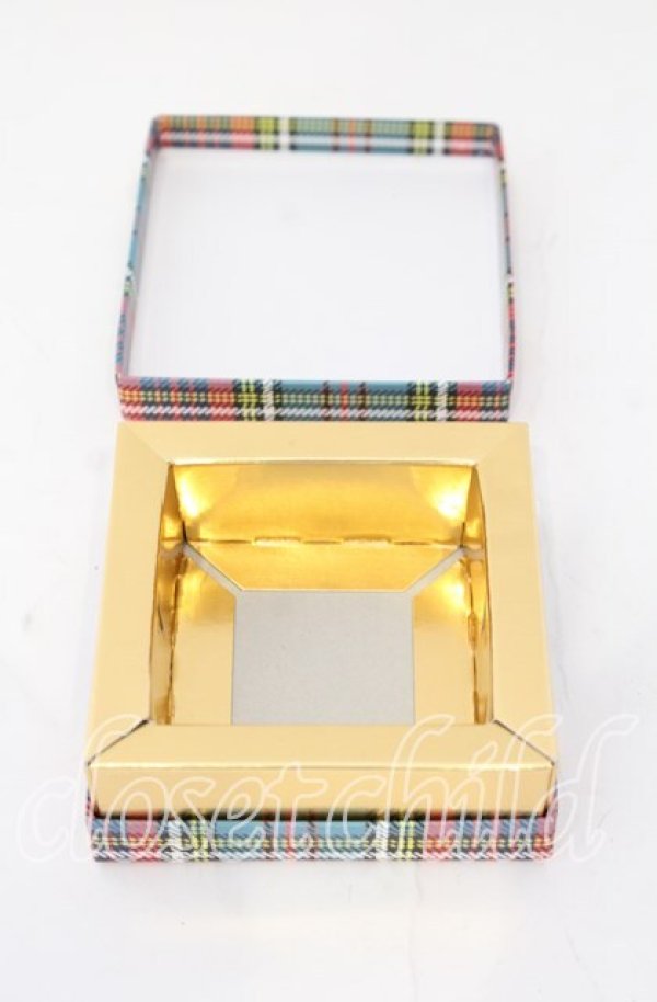 画像2: ヴィヴィアンウエストウッド 中古 / patisserie Sadaharu AOKI paris チョコレート（外箱ノミ）  マルチ  O-25-11-16-045-gd-YM-OS (2)