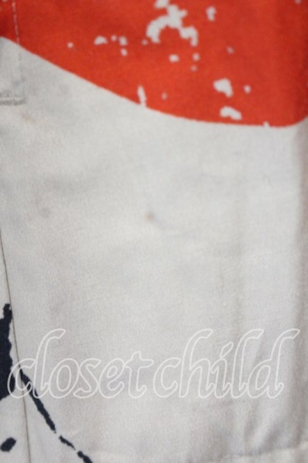 画像2: ヴィヴィアンウエストウッド 中古 / RUBBISH PRINT シャツワンピース  ベージュ  O-25-12-14-026-bl-YM-OS (2)