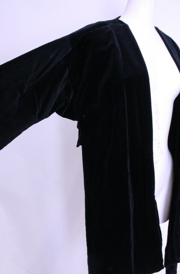 画像2: 【Vintage放出】ヴィヴィアンウエストウッド 中古 / 前下ガリ別珍ショートジャケット  ブラック  O-25-12-20-012-jc-YM-OS (2)