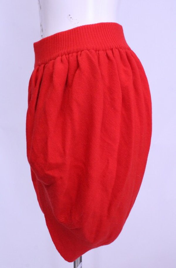 画像2: 【Vintage放出】ヴィヴィアンウエストウッド 中古 / 変形リブニットスカート M レッド  O-25-12-20-039-sk-YM-OS (2)