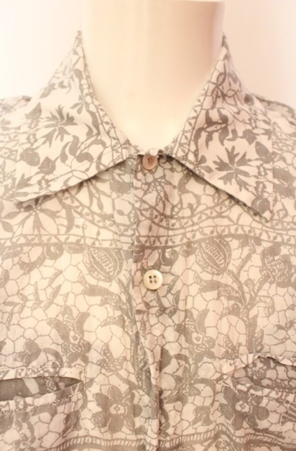 画像2: ヴィヴィアンウエストウッド MAN 中古 / 総柄半袖シャツ 48 ホワイトｘグレー  O-26-01-11-061-bl-YM-OS (2)