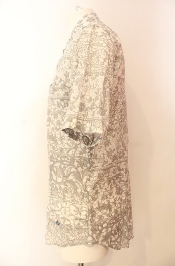 画像4: ヴィヴィアンウエストウッド MAN 中古 / 総柄半袖シャツ 48 ホワイトｘグレー  O-26-01-11-061-bl-YM-OS (4)