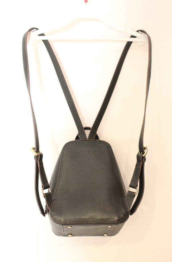 画像4: ヴィヴィアンウエストウッド 中古 / EXECUTIVE ミニリュック（エグゼクティブ）  ブラック（ボルドー系）  O-26-01-11-073-ba-YM-OS (4)