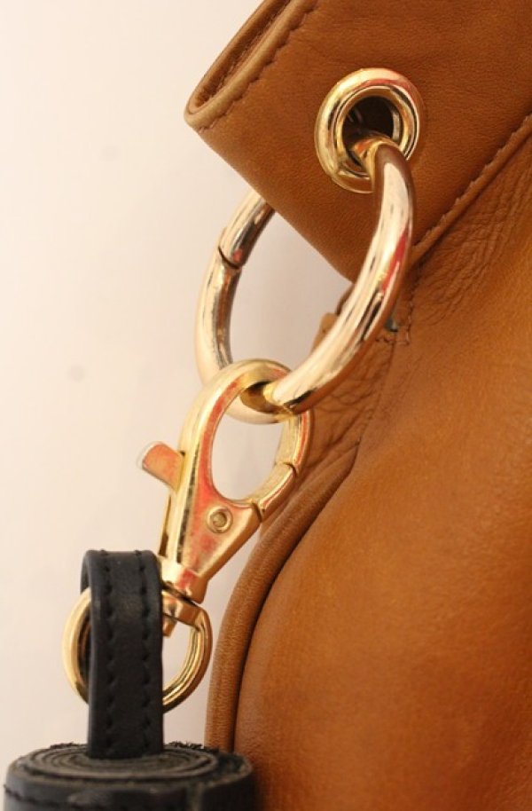 画像2: ヴィヴィアンウエストウッド 中古 / TASSELバッグ  キャメル  O-26-01-11-076-ba-YM-OS (2)