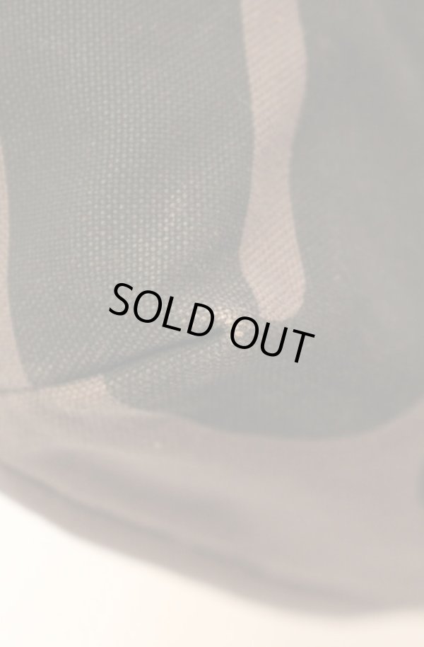 画像3: ヴィヴィアンウエストウッド MAN 中古 / PRINTED ORB MAN LONDON トートバッグ（プリンテッドマンロンドン）  チャコール  O-26-01-11-077-ba-YM-OS (3)