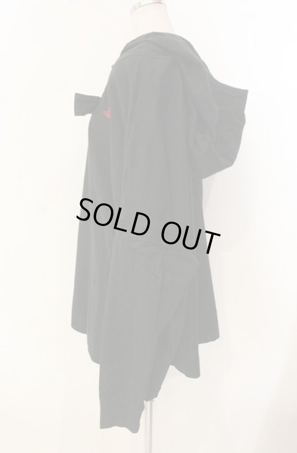 画像3: ヴィヴィアンウエストウッド 中古 / 単色オーブ刺繍変形パーカー 00 ブラック  O-26-01-11-010-to-YM-OS (3)