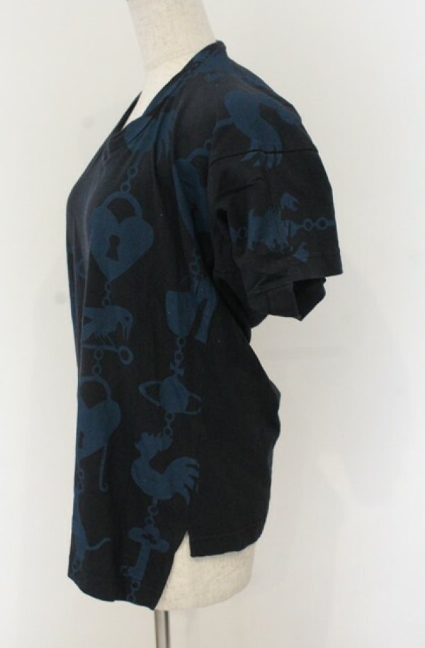 画像2: ヴィヴィアンウエストウッド 中古 / チャームプリント半袖カットソー 1 ブルーｘブラック  O-26-01-25-026-to-YM-OS (2)