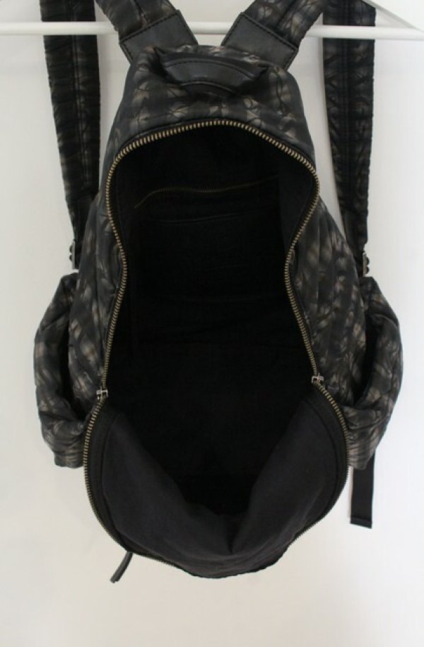 画像5: ヴィヴィアンウエストウッド 中古 / ダイアゴナルオーブチェックジャガードリュック  ブラック  O-26-01-25-061-ba-YM-OS (5)