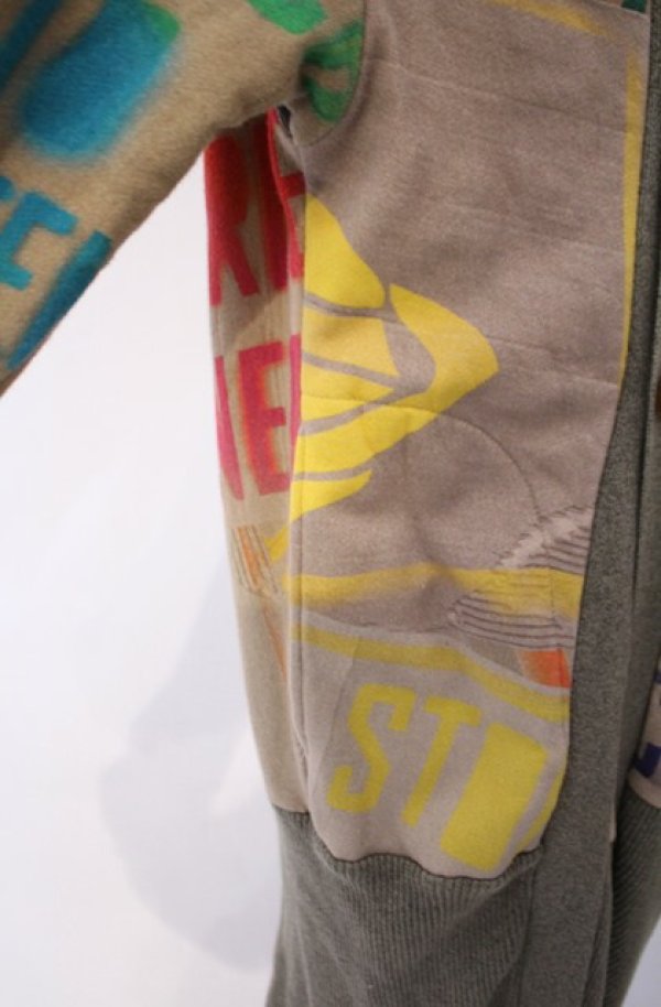 画像3: ヴィヴィアンウエストウッド MAN 中古 / マニュフェストプリントロングカーディガン 46 ベージュ  O-26-02-15-003-jc-YM-OS (3)