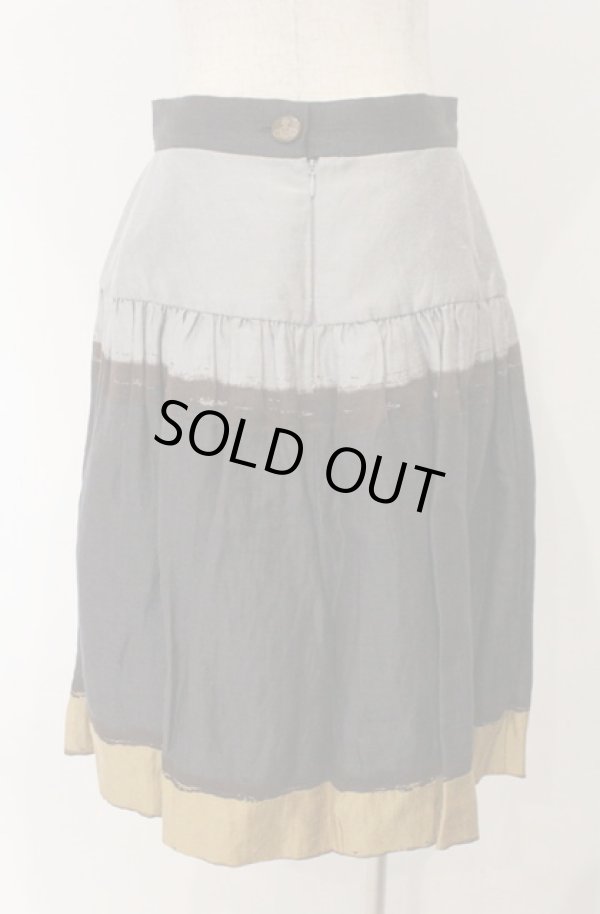 画像4: ヴィヴィアンウエストウッド 中古 / グラデーションスカート 2 グレー  O-26-02-15-053-sk-YM-ZH (4)