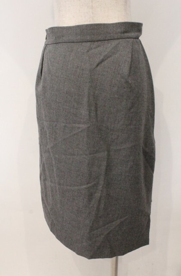 画像4: ヴィヴィアンウエストウッド 中古 / タイトミディスカート 2 グレー  O-26-02-15-054-sk-IG-OS (4)