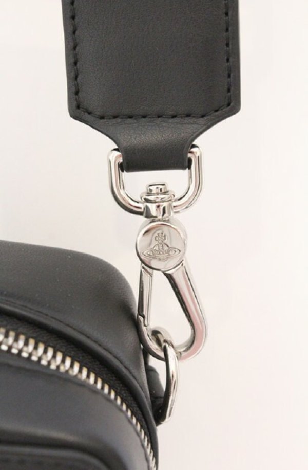 画像3: ヴィヴィアンウエストウッド 中古 / MELIH CAMERA BAG（メリヒ カメラ バッグ）  ブラック  O-26-02-15-080-ba-IG-OS (3)