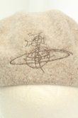 画像2: ヴィヴィアンウエストウッド 中古 / グラフィティオーブ刺繍ベレー帽  ベージュ  O-26-02-15-093-gd-YM-OS (2)