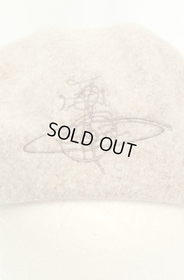 画像2: ヴィヴィアンウエストウッド 中古 / グラフィティオーブ刺繍ベレー帽  ベージュ  O-26-02-15-093-gd-YM-OS (2)