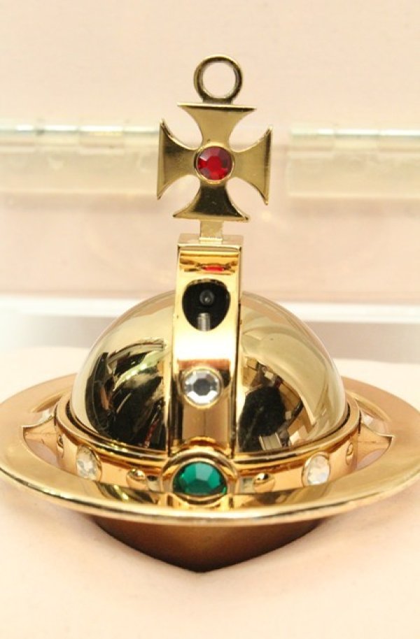 画像2: ヴィヴィアンウエストウッド 中古 / ゴールドオーブライター  ゴールド  O-26-02-15-112-gd-YM-OS (2)