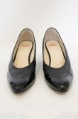 画像2: ヴィヴィアンウエストウッド 中古 / エナメルコンビパンプス 38（24cm） ブラック  O-26-03-01-018-sh-YM-OS (2)