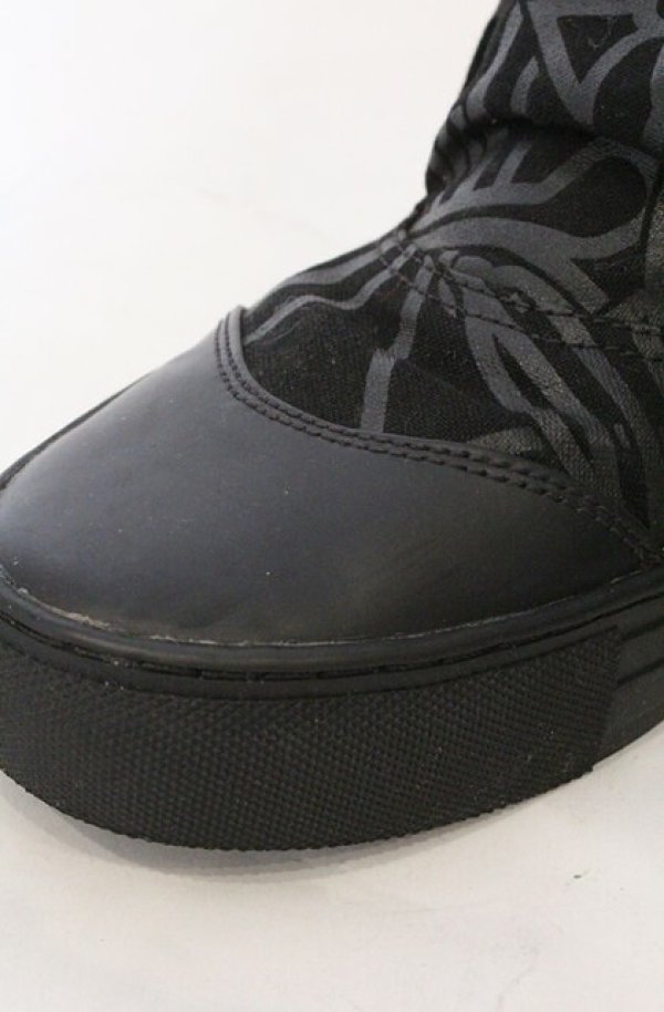 画像4: ANGLOMANIA 中古 / カットラスオーブ総柄ハイカットスニーカー 39（約24.5cm） ブラック  O-26-03-01-008-sh-YM-OS (4)