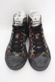 画像2: ヴィヴィアンウエストウッド 中古 / PLIMSOLL HIGH TOPスニーカー（プリムソールハイトップ） 38（24cm） マルチ  O-26-03-15-071-sh-YM-OS (2)