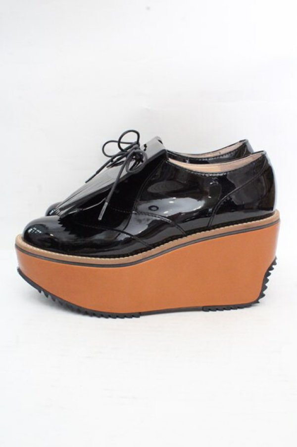 画像4: ヴィヴィアンウエストウッド 中古 / キルトウィングチップシューズ 38（約24cm） ブラックｘベージュ  O-26-03-15-072-sh-YM-OS (4)