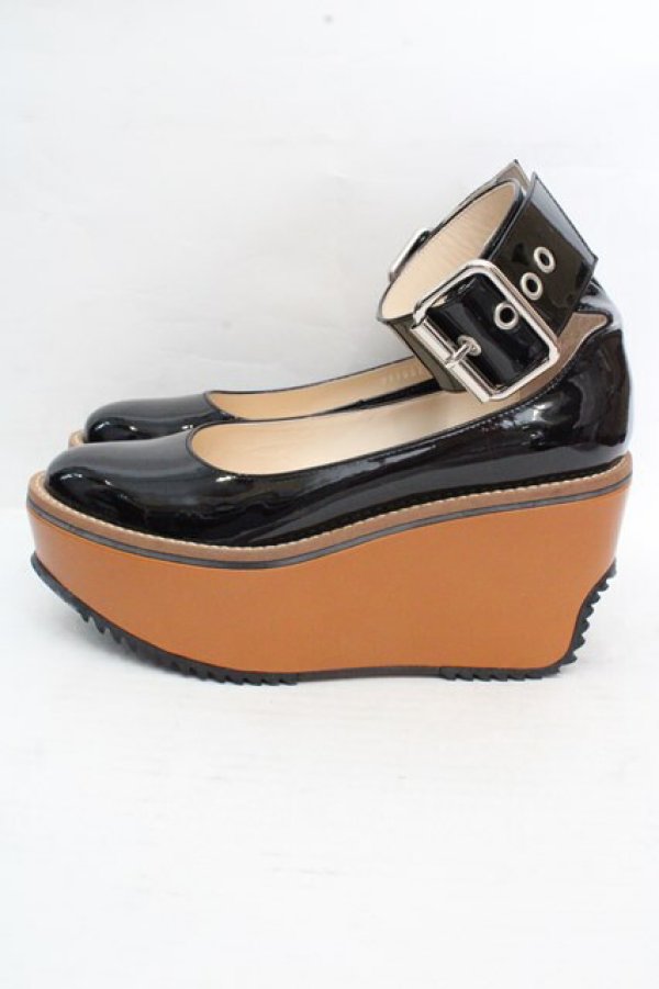 画像4: ヴィヴィアンウエストウッド 中古 / プラットホームベルトパンプス 36（約23cm） エナメルブラック  O-26-03-15-073-sh-YM-OS (4)