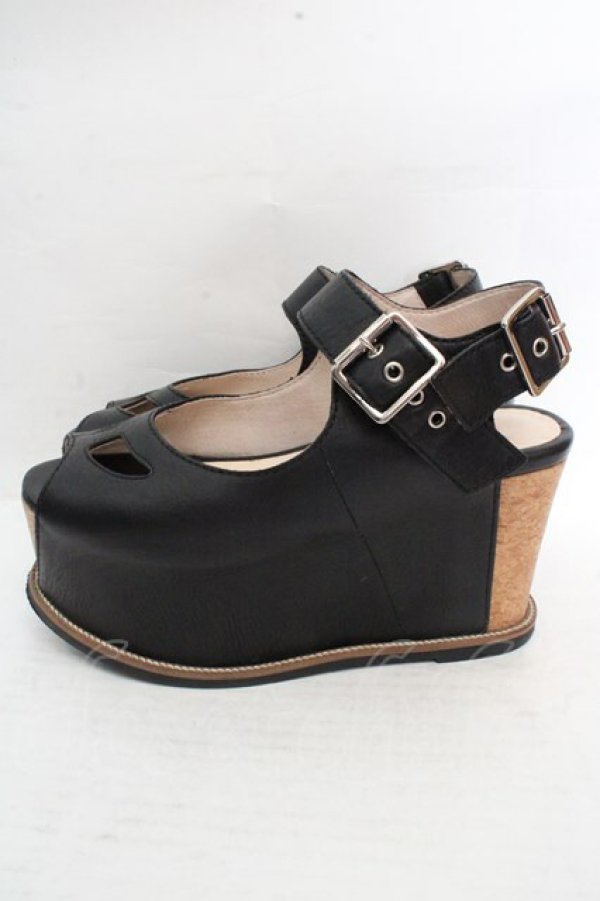 画像4: ヴィヴィアンウエストウッド 中古 / ウェッジサンダル 38（約24cm） ブラックｘベージュ  O-26-03-15-076-sh-YM-OS (4)