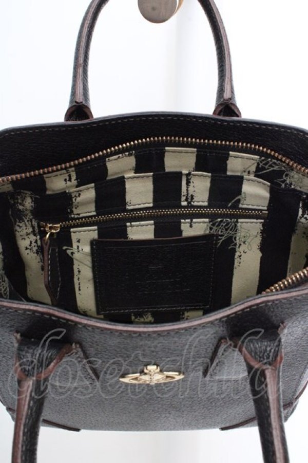 画像4: ヴィヴィアンウエストウッド 中古 / エグゼクティブ2ハンドバッグ  ブラック（ブラウン）  O-26-03-15-007-ba-YM-OS (4)