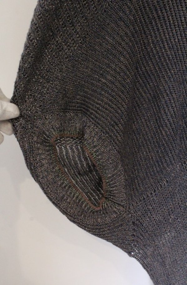 画像2: ヴィヴィアンウエストウッド 中古 / ローゲージドルマンニットカーディガン 2 グレーｘグリーン  O-26-03-22-037-to-YM-OS (2)