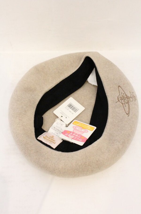 画像3: ヴィヴィアンウエストウッド 中古 / グラフィティオーブベレー帽 S-M ベージュ  O-26-04-19-099-ha-YM-OS (3)