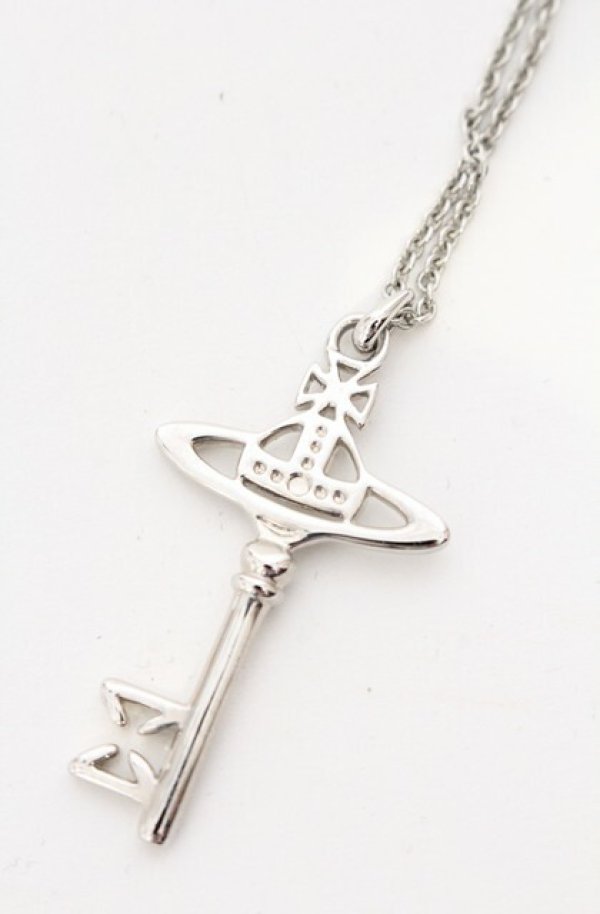 画像3: ヴィヴィアンウエストウッド 中古 / KEY ネックレス（キー）  シルバー  O-26-04-19-111-nl-YM-OS (3)