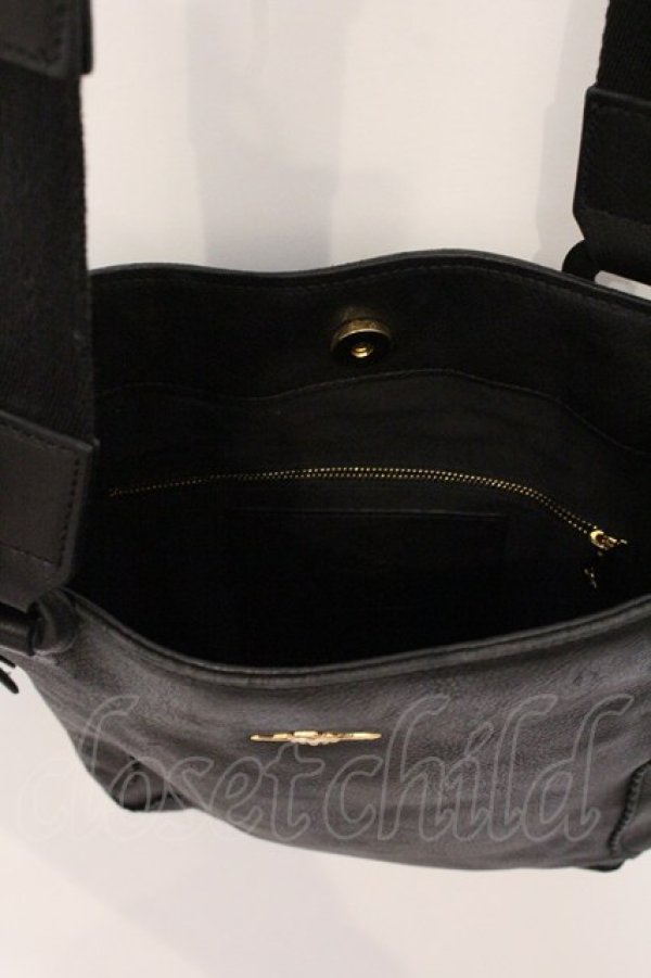 画像8: ヴィヴィアンウエストウッド 中古 / レザーショルダーバッグ  ブラック  O-26-04-26-036-ba-YM-OS (8)