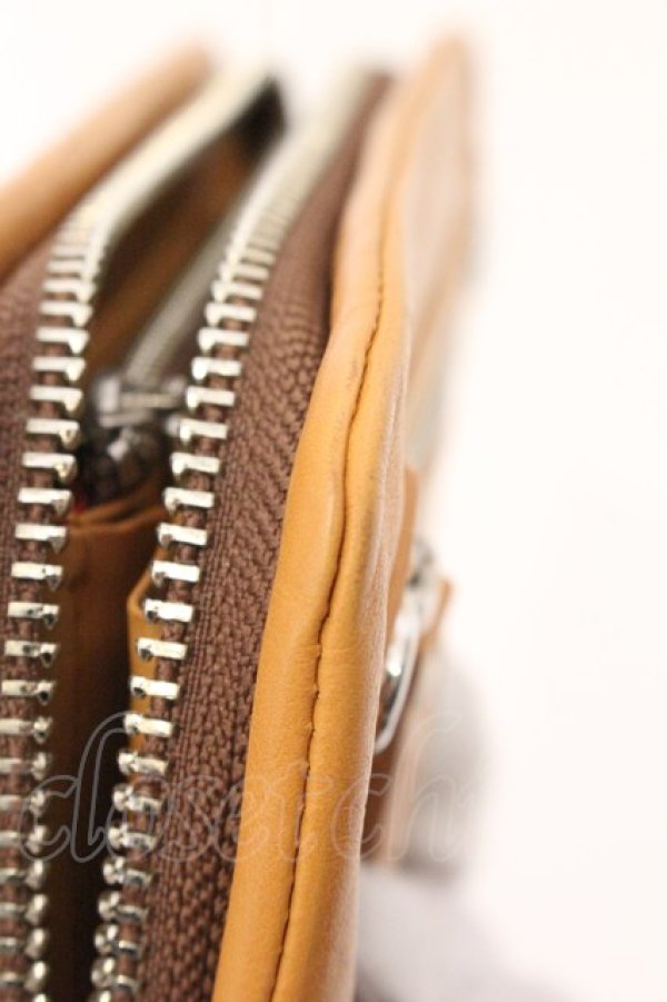 画像5: ヴィヴィアンウエストウッド 中古 / 型押シラウンドZIP長財布  キャメル  O-26-04-26-053-wa-YM-OS (5)