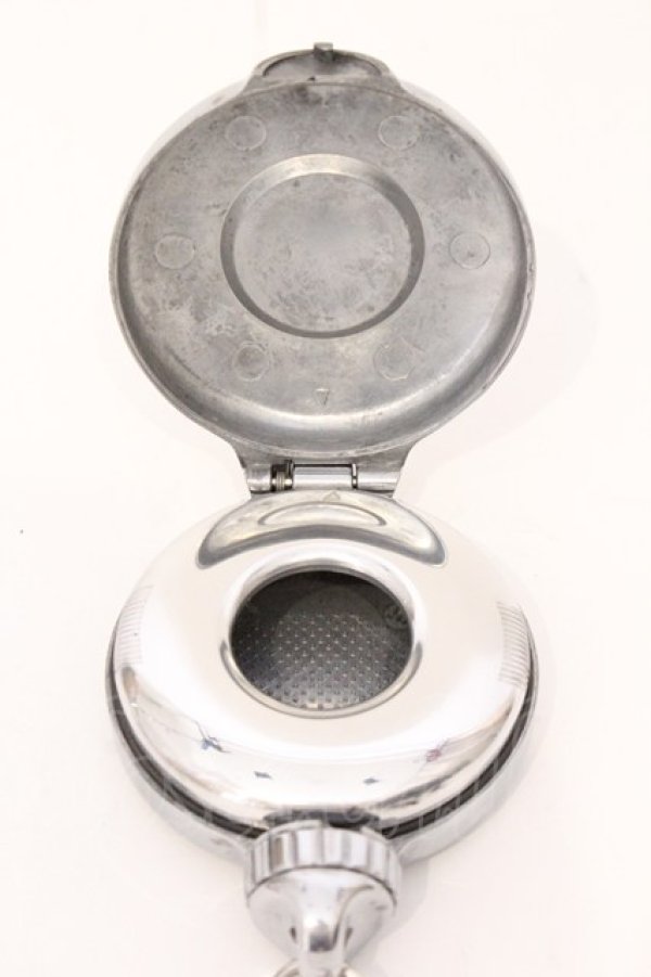 画像4: ヴィヴィアンウエストウッド 中古 / 携帯灰皿  シルバー  O-26-04-26-057-ac-IG-OS (4)